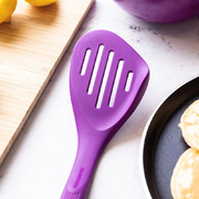 ������� � ��������� Colourworks ���������� 28,5�� CWTURNPURV2