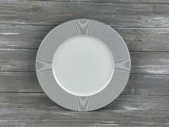 �������� ����� Yvonne ��������� ���� 12/44