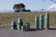 ������ Adventure To-Go Hammertone Green 750�� 10-10818-001