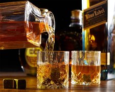 ����� ��� ����� (16 ������) + ������� VIP Whisky Stones 2�� WS05
