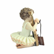 ���������� ĳ������ ������ �� ������ 11,5�� Gluditta