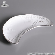 Блюдо полумесяц Bernadotte Белоснежные вензеля 23x10см