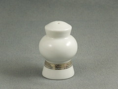 ������� Yvonne �������