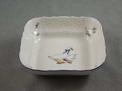 Салатник квадратный Bernadotte Гуси 16см