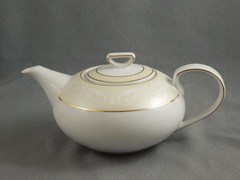 ������ Yvonne ������� 1,1�