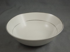 Салатник круглый Catrin Двойная отводка платина 23см